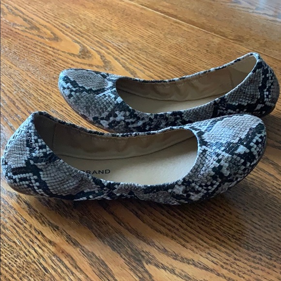 🍀LUCKY BRAND🍀 Women’s snakeskin Flats - Picture 4 of 6